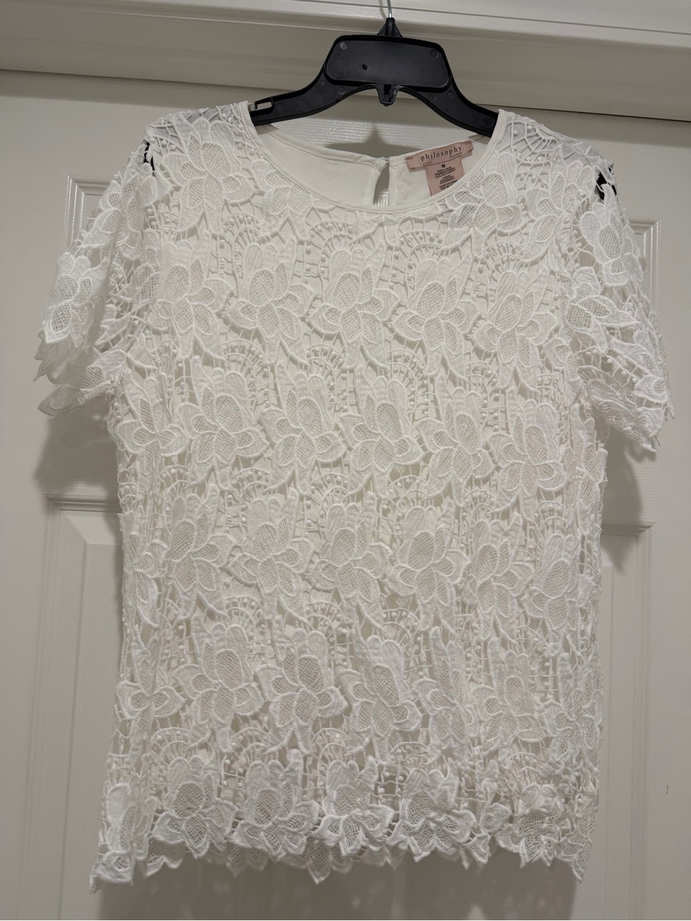 Philosophy White Floral Lace Short Sleeve Blouse